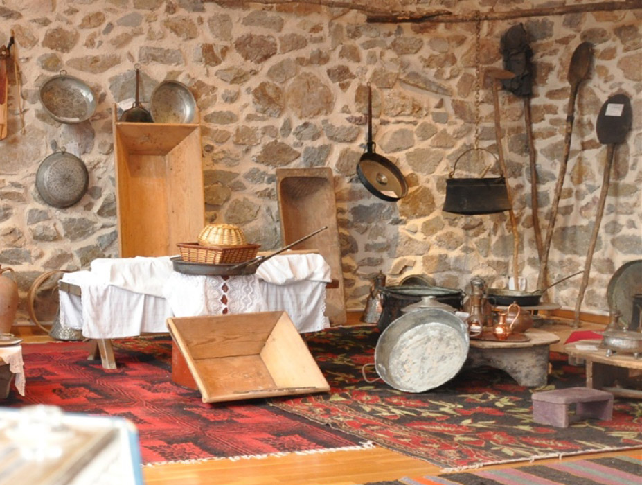 Folklore Museum of Monopigado